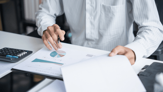 Employee, contractor or freelancer abroad: which is safer?